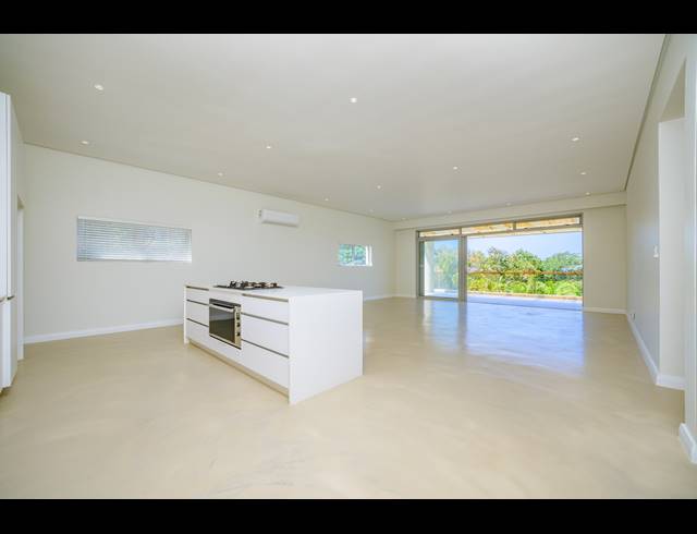 3 BEDROOM APARTMENT TO LET IN SHAKAS ROCK
